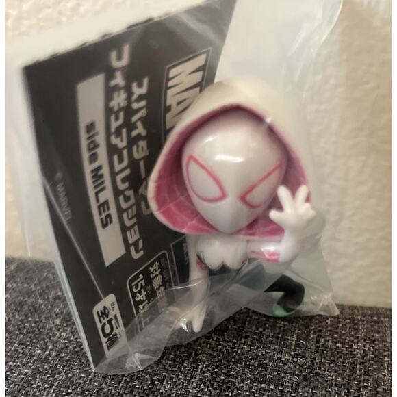 Spider Man Spider Gwen Mini Figure Brand New US Seller - Picture 1 of 2